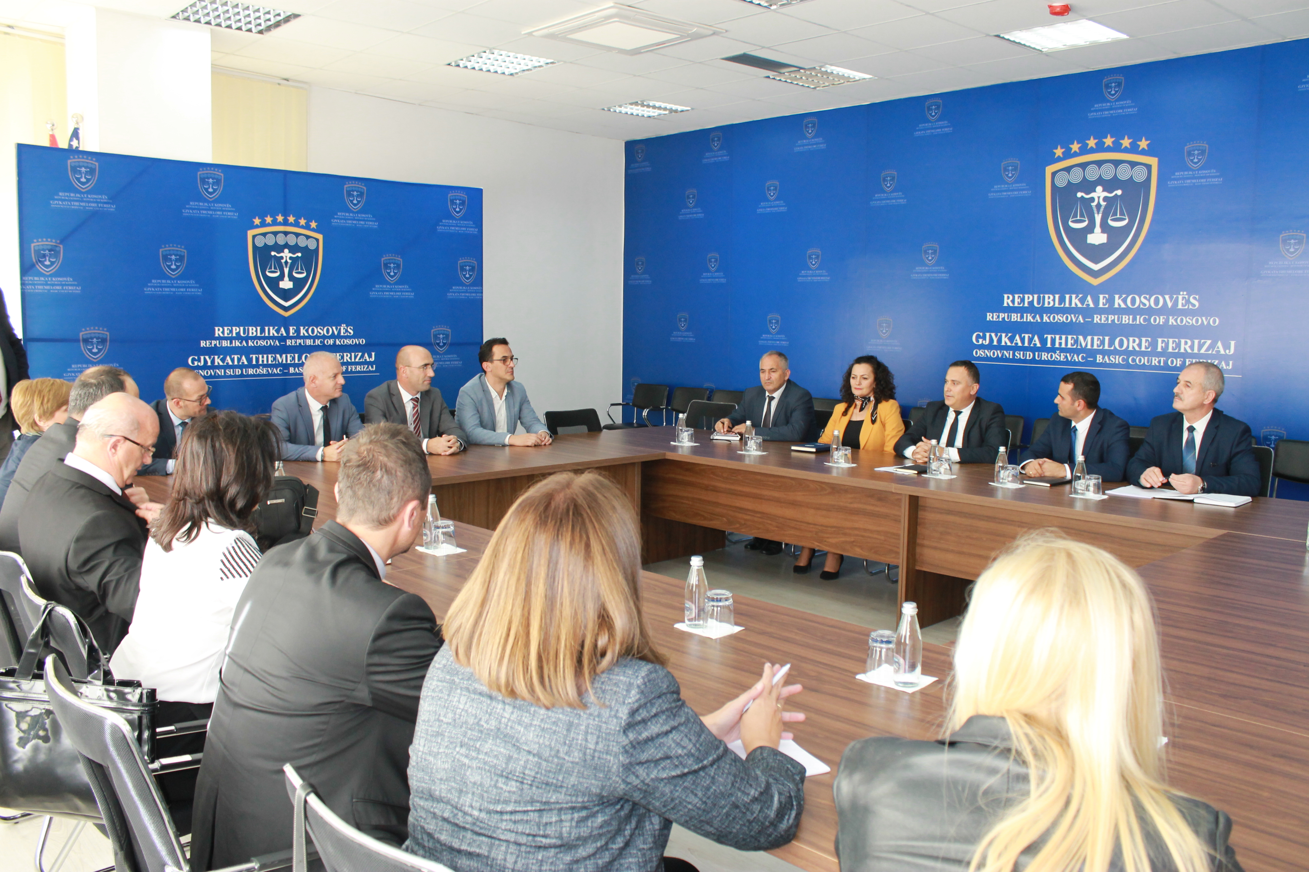 Një delegacion i Gjyqësorit të Maqedonisë, vizitoi  Gjykatën Themelore në Ferizaj